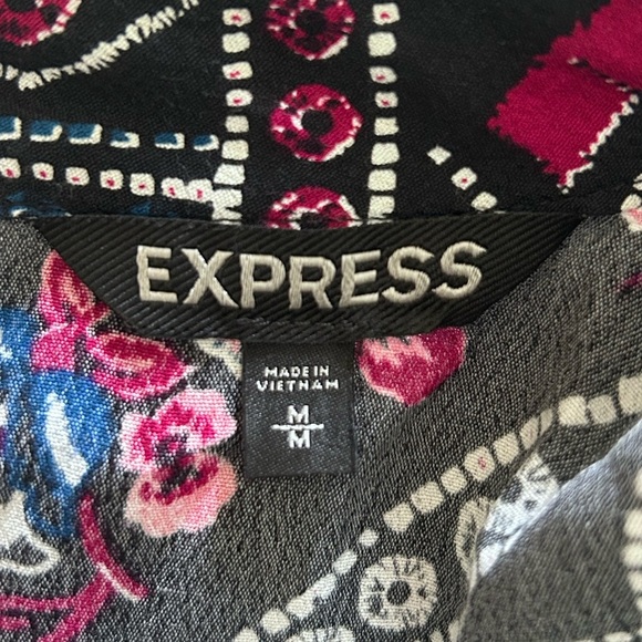 Express Long Sleeve Floral Mini Keyhole Dress Size Medium - Picture 3 of 6